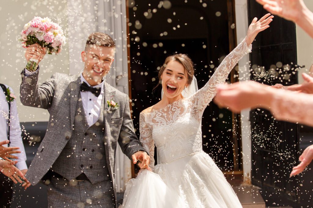 newly married couple need to make new wills